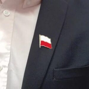 przypinka biało czerwona