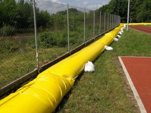 Zapora_przeciwpowodziowa_3-opt Polietylenowe zapory przeciwpowodziowe