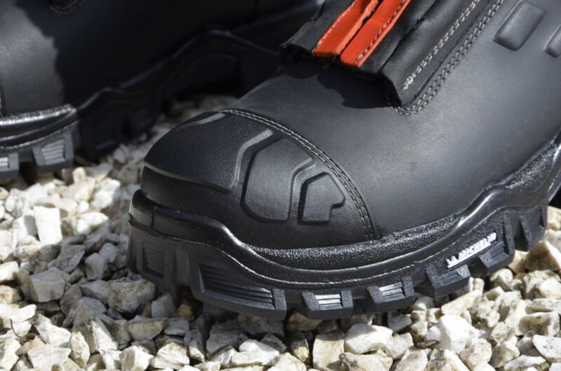 BUTY SPECJALNE BLACK FIGHTER