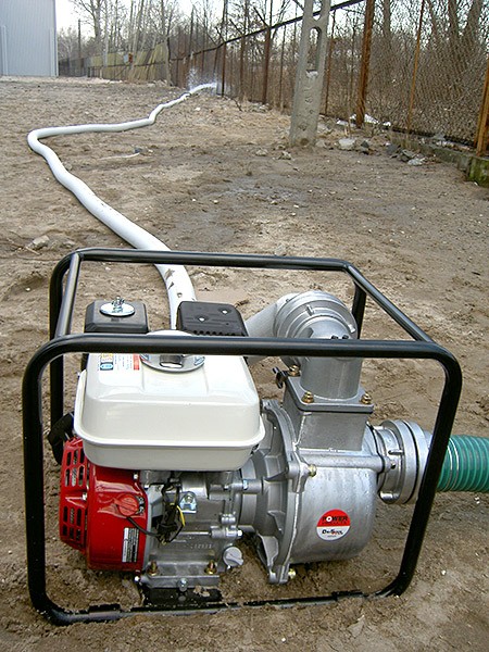 sst80-w-akcji Motopompa Honda SST80 półszlamowa