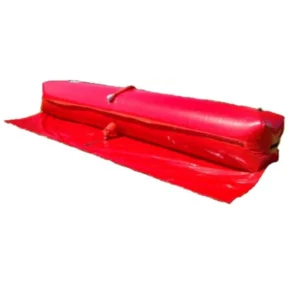 zapora-przeciwpowodziowa-z-pcv-napelniana-woda-o-przekroju-okraglym Zapory przeciwpowodziowe napełniane wodą